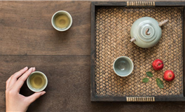 如何巧妙应对与预防职场中的小人